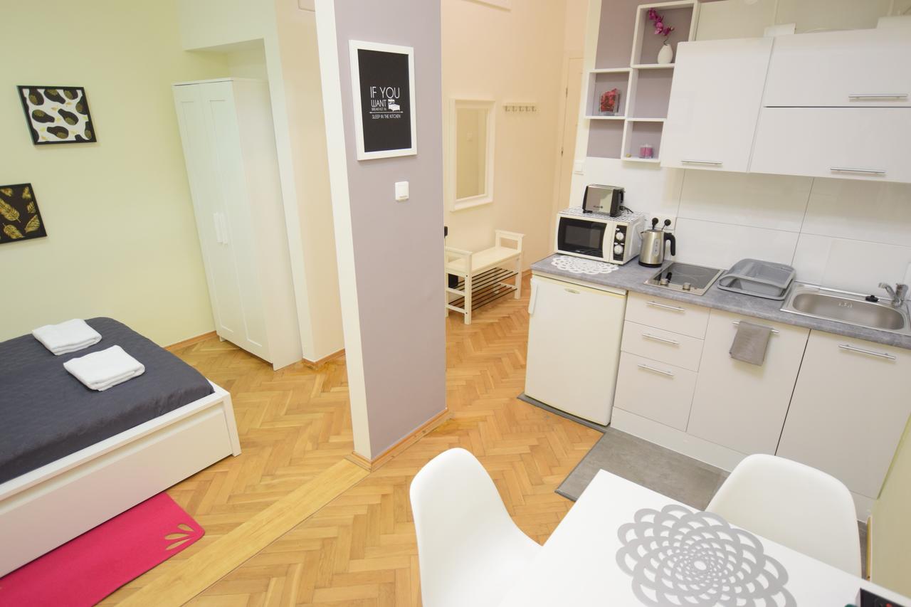 Elegant Apartment Copernicus วอร์ซอ ภายนอก รูปภาพ